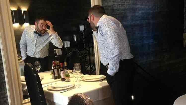 Roger Villaró viu a Lleida. Format a l'Escola d'Hostaleria de Lleida desenvolupa la seva activitat professional com Cap de cuina en el Restaurant El Cau de Sant Llorenç, establiment adherit al Codi de Bones Pràctiques de la Gastronomia Lleidatana, prioritza l’ús de productes de la terra i de temporada, i fomenta la cuina saludable.