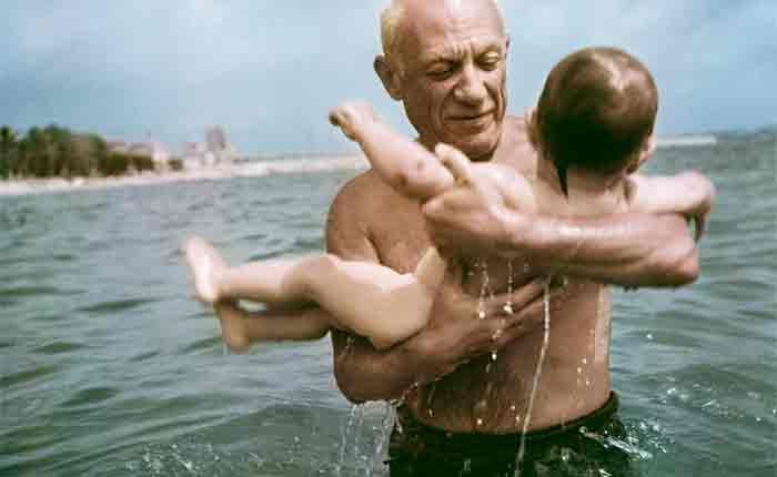 DIJOUS 27 DE SETEMBRE: La faceta més desconeguda de l'icònic fotògraf Robert Capa arriba a CaixaForum Lleida
