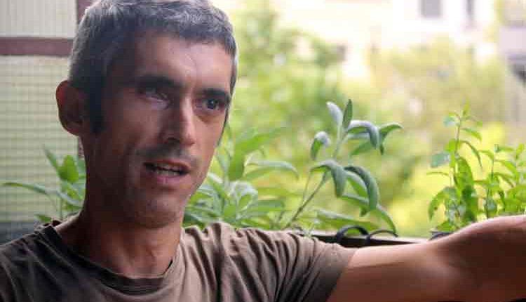 UN ANY DE L'1-O: Roger Espanyol: "Les boles de goma, els cops i les càrregues van valdre la pena per posar en dubte l'Estat a l'exterior"