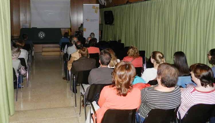 EL PERIODISTA RAFAEL VENTURA EXPLICA  QUÈ ÉS EL DANY CEREBRAL SOBREVINGUT 