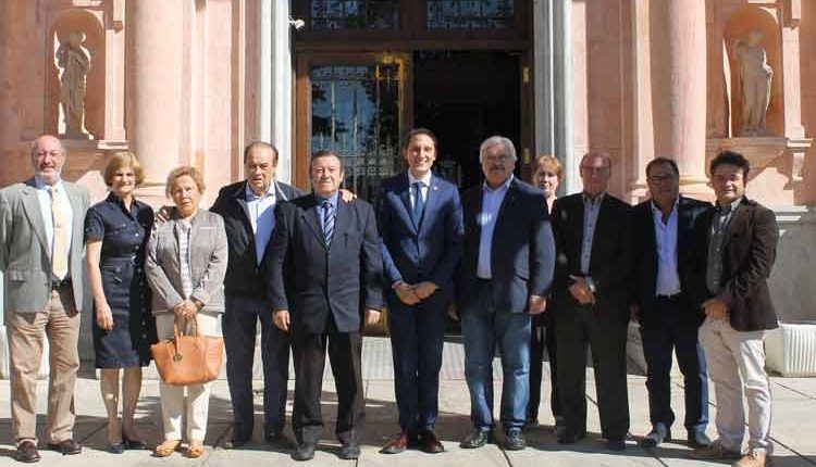 l subdelegat del Govern es reuneix amb la Federació de Cases i Centres Regionals de Lleida