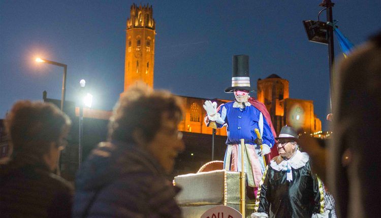 La Gran Rua del Carnaval omple de colors, música i diversió els carrers de Lleida