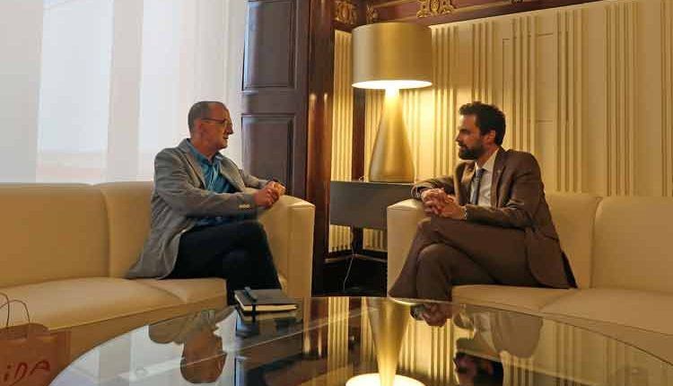 Trobada institucional de l’alcalde de Lleida, Miquel Pueyo, amb el president del Parlament de Catalunya, Roger Torrent