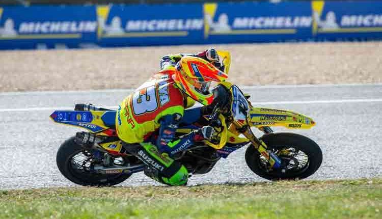 Els pilots del SGR es van quedar a les portes del podi en el Supermoto de les Nacions, celebrat aquest cap de setmana al circuit parisenc de Carole, un traçat molt ràpid i amb tres zones de terra.