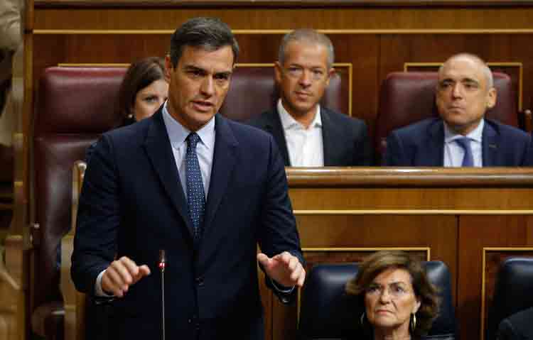 Sánchez porta la batalla del relat al Congrés i adverteix que si cal aplicarà el 155 a Catalunya