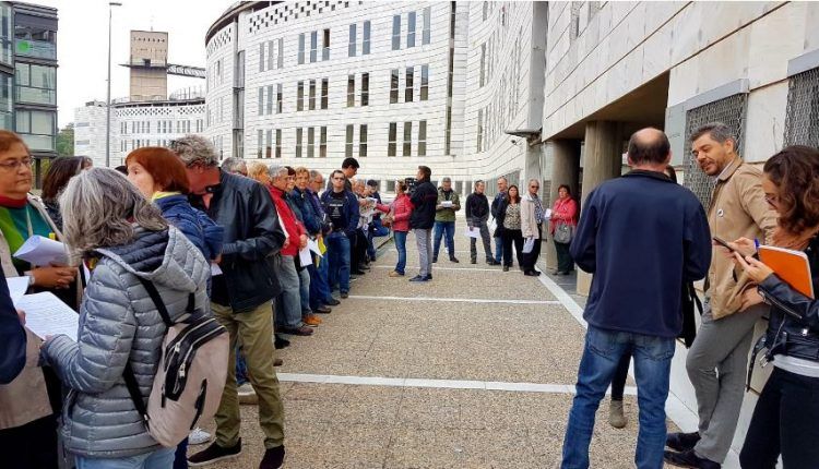 Milers de persones s'autoinculpen als jutjats catalans com a mostra de SUPORT ALS PRESOS POLÍTICS.