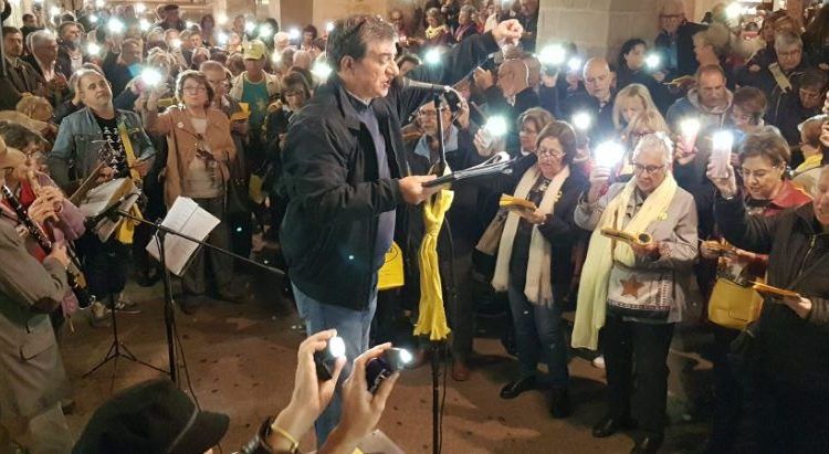 "NO NOS MOVERAN". Cantada 102 passada pet aigua amb salutació de l'Agusti Alcoberro...