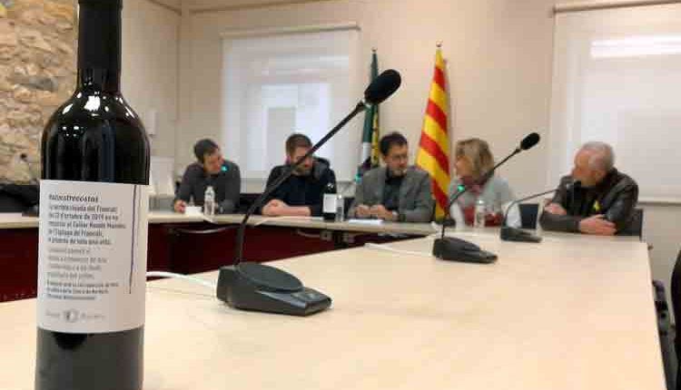 Es presenta el Vi Solidari que es posarà a la venda dilluns per a recaptar fons pel celler Rendé Masdéu