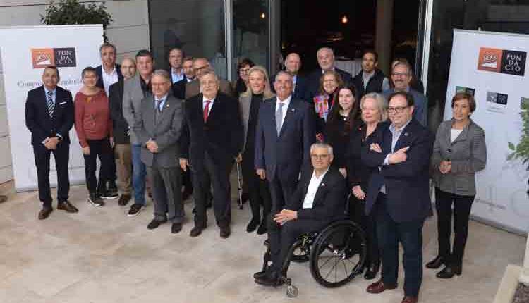 Compromesos reclama una estratègia conjunta de ciutat per definir el model comercial que eviti la pèrdua de competitivitat