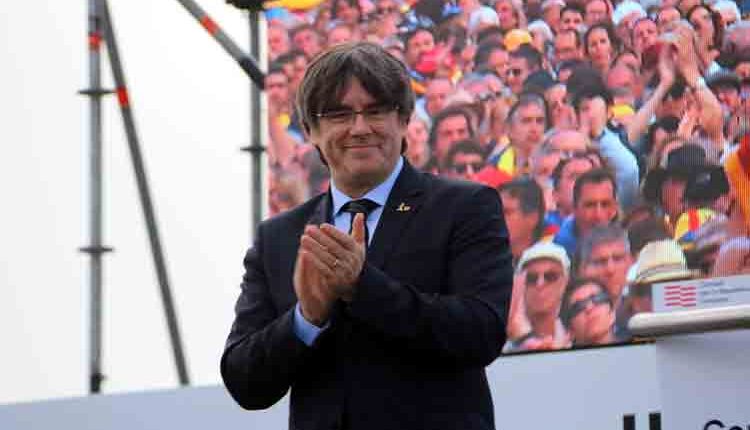 Puigdemont demana preparar la "lluita definitiva" amb la mateixa convicció que l'1-O