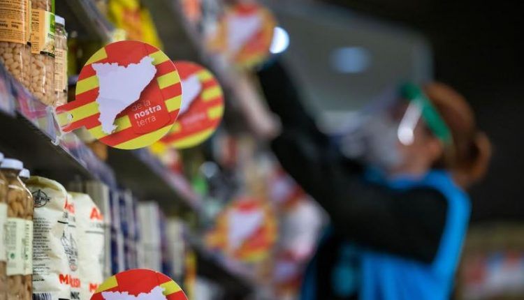 Mig centenar de petits productors agroalimentaris s’acullen al pla de Caprabo per donar sortida als seus productes pel Covid19