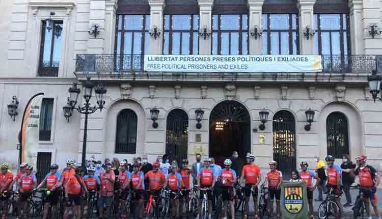 La Flama del Canigó arriba a Lleida per encendre les fogueres de Sant Joan de la ciutat