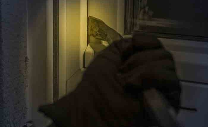 Aquestes són les marques que deixen els lladres a l’estiu per robar cases