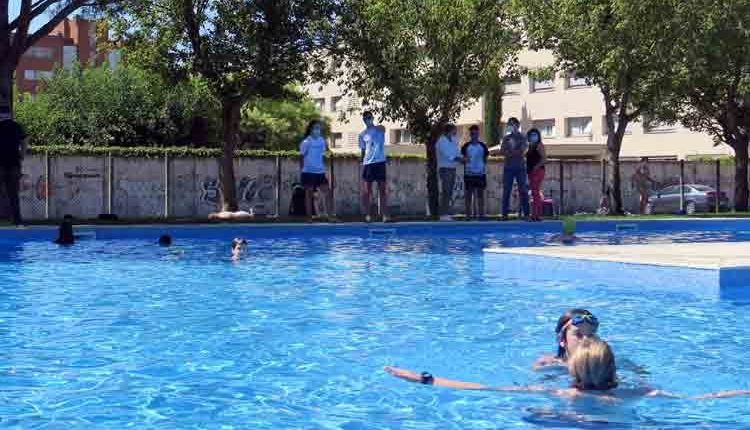 Uns 300 usuaris estrenen la temporada d’estiu a les piscines municipals de Balàfia i Cappont