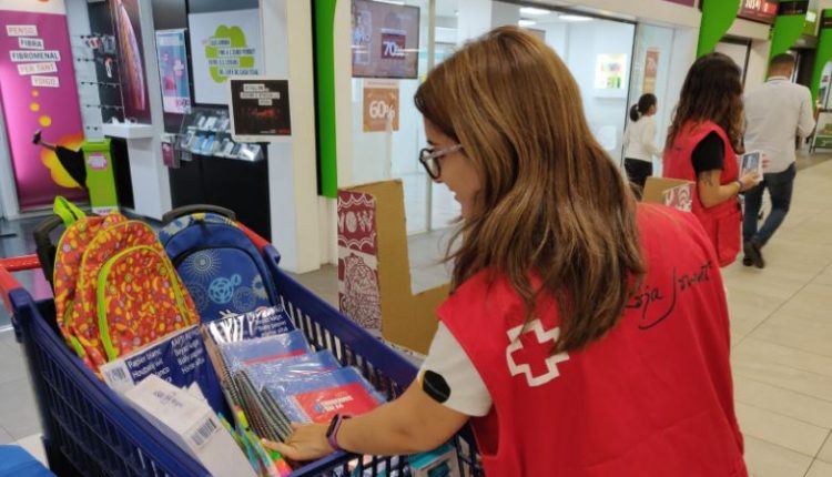 Fundació Solidaritat Carrefour i Creu Roja posen en marxa la "Tornada a l'Escola Solidaria" a favor de la infància en risc social de Lleida