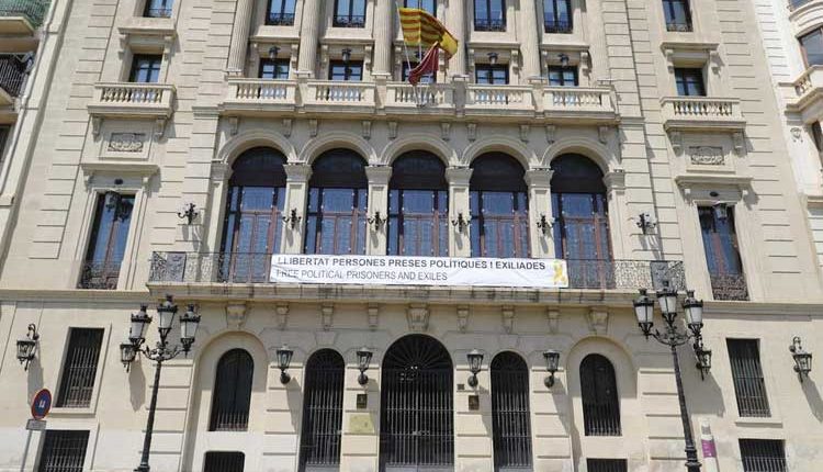 La Junta Electoral de Zona dóna la raó a Ciutadans (Cs) Lleida i insta els ajuntaments a retirar la simbologia partidista