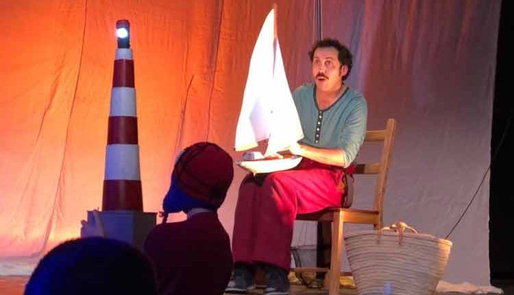 Guillem Albà recomana ‘Calma!’ al públic d’Alpicat en el primer dels dos espectacles de la Festa Major de Sant Sebastià