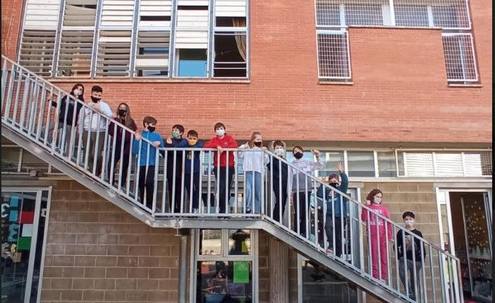 CORBINS. "Dia Escolar de la No Violència i la Pau (DENIP)"