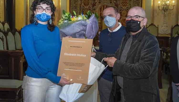 Acte de reconeixement a Elisabet Muñoz per la seva acció cívica