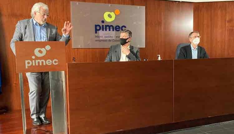 El Col·legi d'Economistes de Catalunya i Pimec demanen a institucions, empreses i agents socials treballar conjuntament per presentar als fons europeus projectes per reforçar el sector turístic català