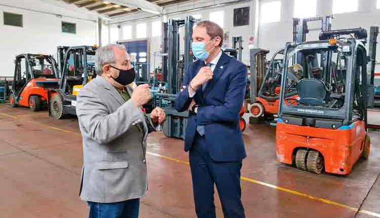 Visita del subdelegat del Govern a Lleida, José Crespín, a les instal·lacions de l’empresa lleidatana Tallers A. Miquel.