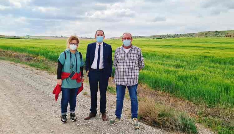 Reunions de treball del subdelegat del Govern a Lleida, José Crespín, amb els alcaldes d’Alfés, Hilari Guiu, i de Montoliu de Lleida, Josep Guillamet.