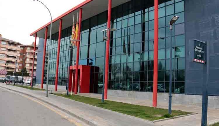 Detecten un cas de l'estafa del 'fals militar' a Ponent en què la víctima va pagar fins a 118.00 euros