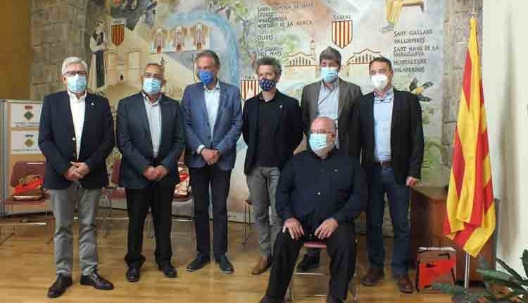 Els consells comarcals de l’Alt Camp, Anoia, les Garrigues, la Segarra, l’Urgell, el Priorat i la Conca de Barberà uneixen esforços per a manifestar el seu rebuig a la massificació de macro parcs eòlics i plantes fotovoltaiques