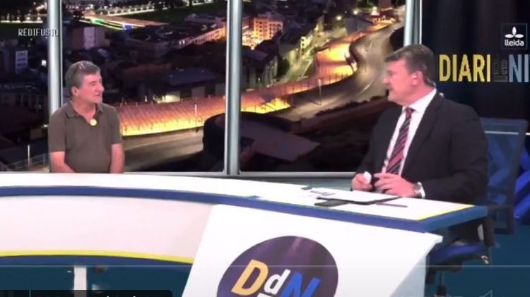 Entrevista d’en Santi Roig a Jaume Añé, director de Cantaires de Ponent / Cor plaça Paeria, en el programa d’actualitat de Lleida TV Diari de Nit