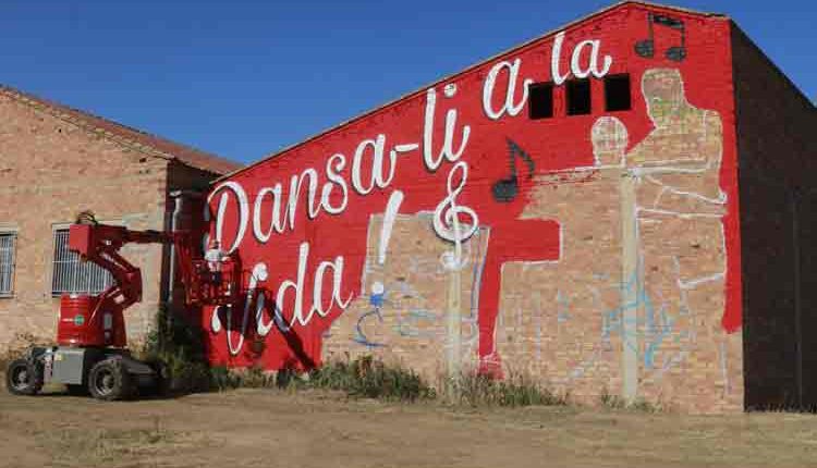 Torrefarrera s'acosta a la cinquantena de murals pintats i vol començar a promocionar-los com a reclam turístic