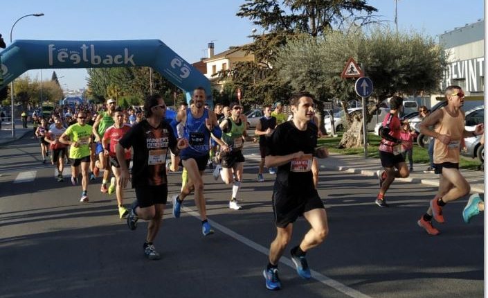 MUHAMMAD LAMIN I ROSAMARI CARULLA ES PROCLAMEN CAMPIONS DE LA MITJA DE CIUTAT DE MOLLERUSSA.