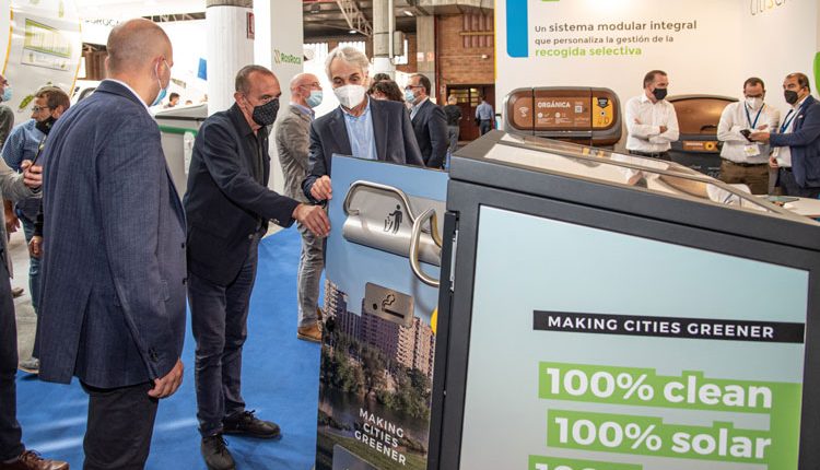 L’empresa lleidatana URD llança Smafybin, una paperera solar intel·ligent que compacta les escombraries