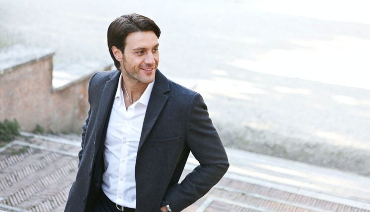 El Dr. Bruno Jacobovski recomienda tratamientos capilares para el otoño