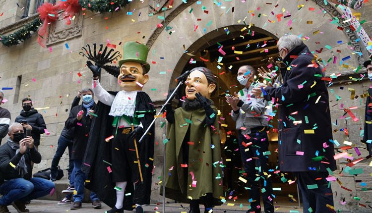 La Dona i l’Home dels Nassos recorren el carrers de Lleida