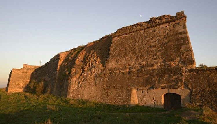 El Consorci del Turó de la Seu Vella licita la restauració del Baluard del Rei