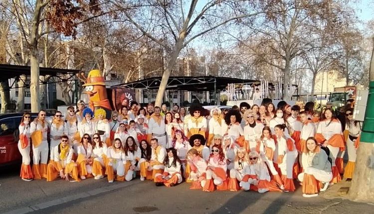 Les colles de l'Aplec tornen al Carnaval al ritme d'ABBA
