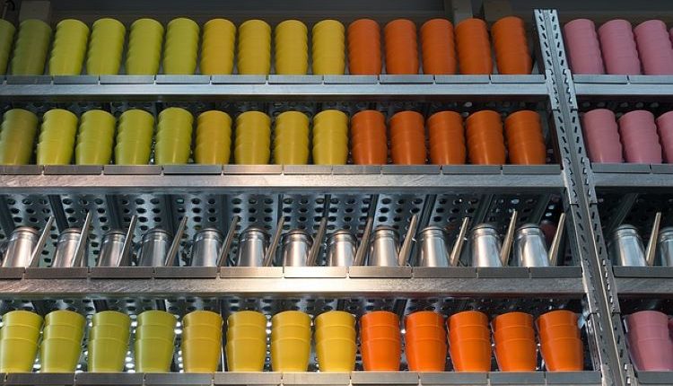 Una tendencia en auge para decorar: los estantes metálicos