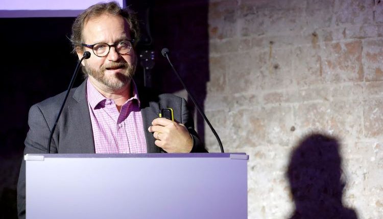 Tomàs Roy: “Només que canviéssim contrasenyes de tant en tant, seríem més resistents”