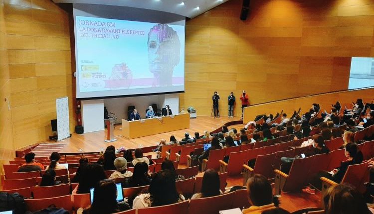 Acte d’inauguració de la Jornada “La dona davant els reptes del treball 4.0”