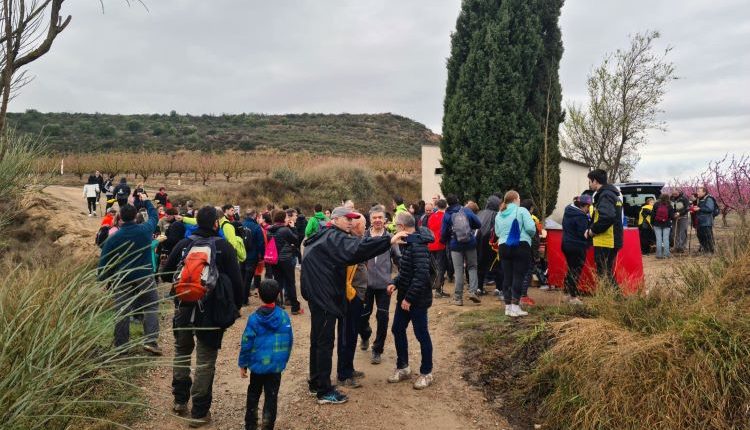 La Marxa Senderista del Baix Segre aplega 500 participants en la seva edició més solidària