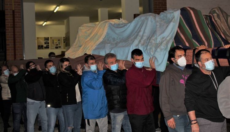 PRIMER ASSAIG DELS PORTANTS DEL PAS DE “LA SOMERETA” PELS CARRERS DE PARDINYES 