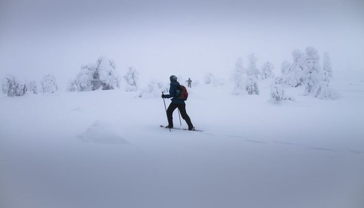 ¿Dónde practicar con raquetas de nieve en España?