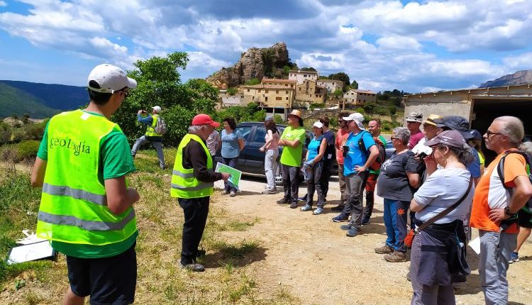 El Geoparc Orígens celebra el Geolodía de Lleida a Àger amb èxit de participació
