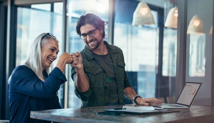 Avantatges de contractar majors de 50 anys