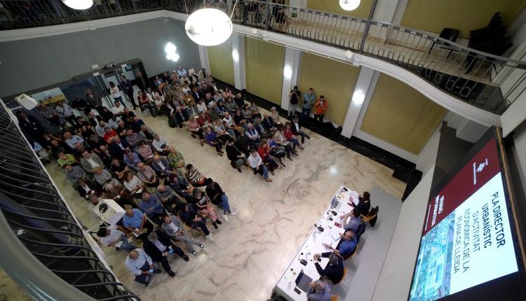 Més d’un centenar de persones participen en la jornada informativa sobre el Pla Director de Torreblanca-Quatre Pilans