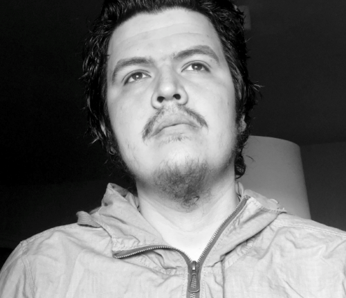 Aj Escribe, el poeta que triunfa en internet con su poema sobre el cambio climático