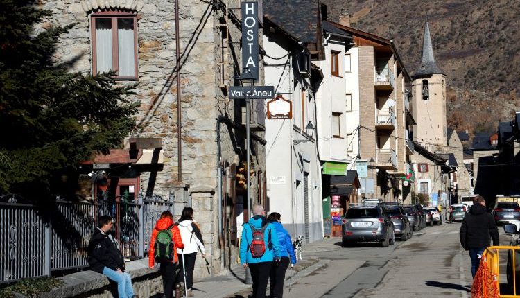 L'ocupació turística se situa al 70% al Pirineu però l'Aran i la Cerdanya pateixen anul·lacions per la manca de neu