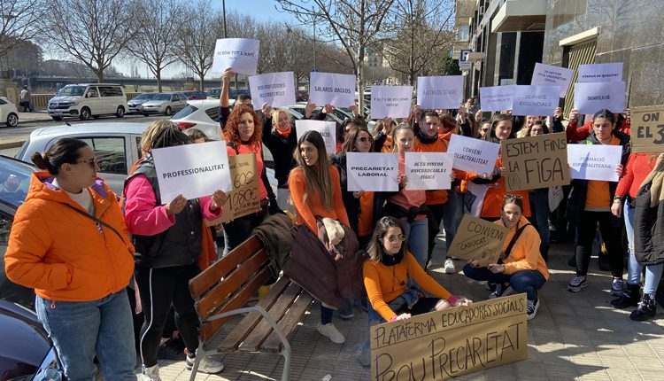 Presentació a Lleida de la Plataforma Educadores Socials de Ponent. Manifest i l'informe del CEESC sobre l'estat de la professió