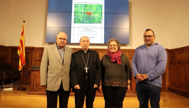 La teòloga biblista Mar Pérez tanca a l’Aula Magna de l’Institut d’Estudis Ilerdencs el cicle ‘La humilitat’ de l’IREL
