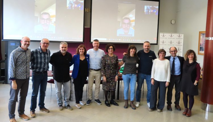 Balsells, celebrant amb part del seu equip / Foto: Premsa UdL